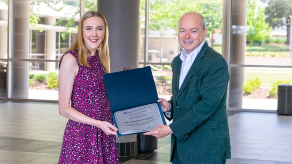 UAH math student receives scholarship from prominent alum UAH math student receives scholarship from prominent alum