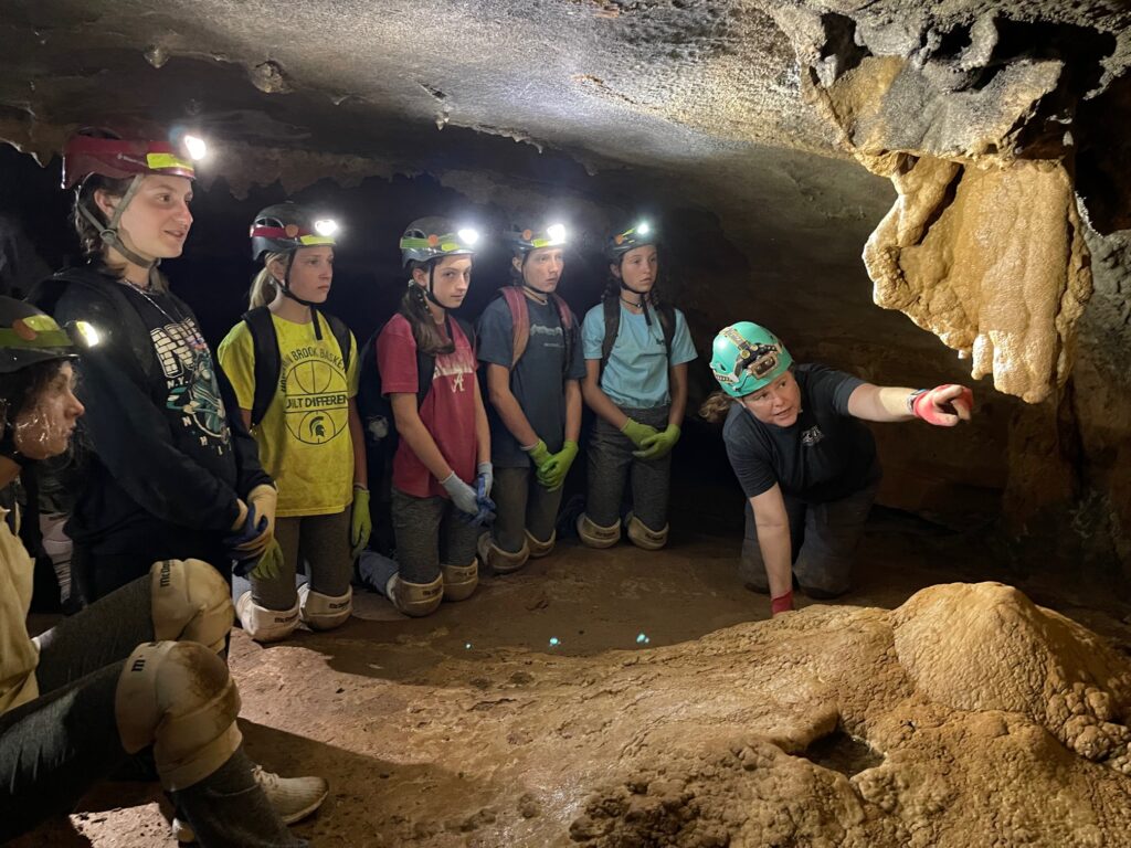 5 things to know if you’re interested in exploring caves in Huntsville 5 things to know if you’re interested in exploring caves in Huntsville