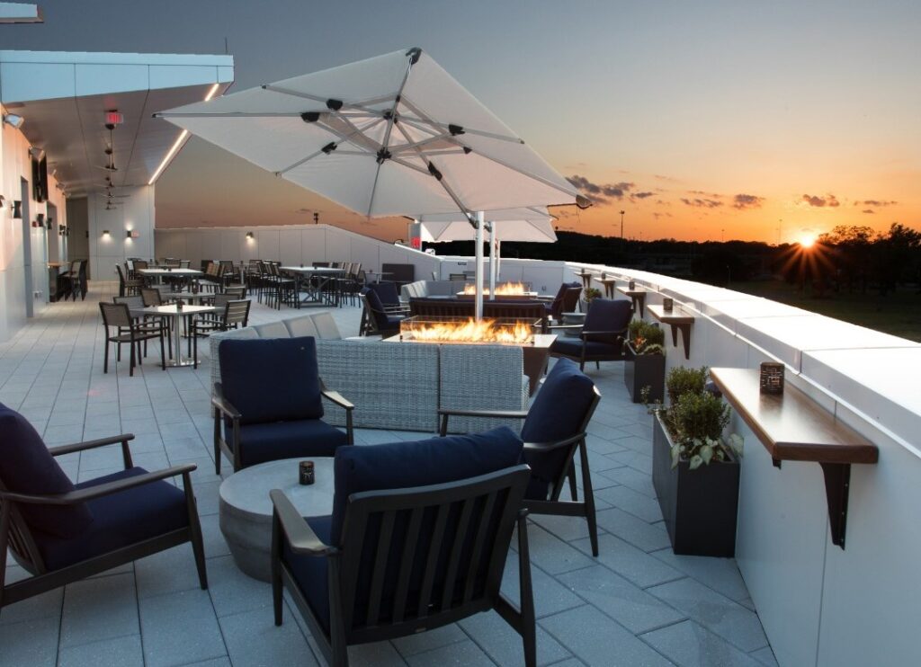 15 restaurants with patio dining in Huntsville