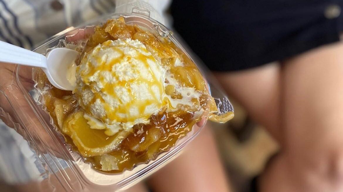 5 flavors you need to try at Peach Cobbler Factory, open September 24