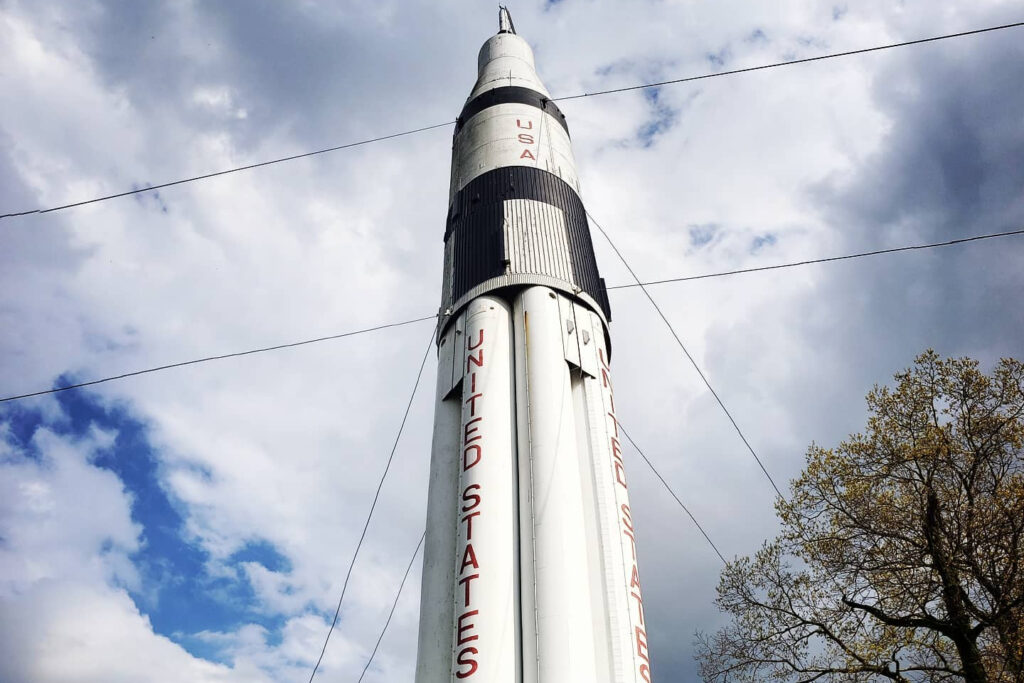 Rest stop rocket on I-65 to be taken down