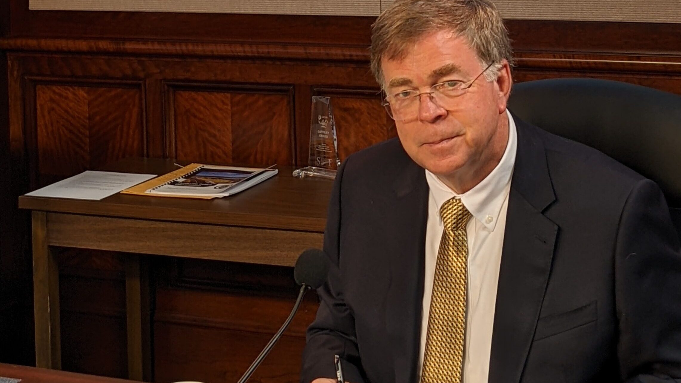 Mayor Battle responds to new Space Command HQ controversy Mayor Battle responds to new Space Command HQ controversy