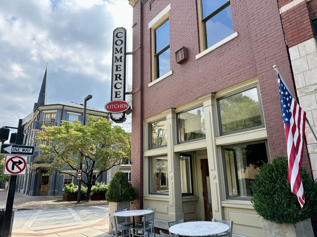 Huntsville has some great dine-in + take-out options for Thanksgiving dinner