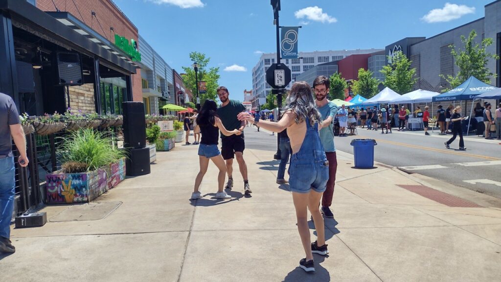 What you should know about the Huntsville swing dance scene