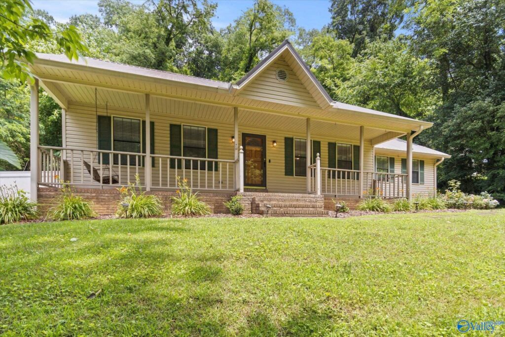 8 beautiful Huntsville-area homes—check them out now