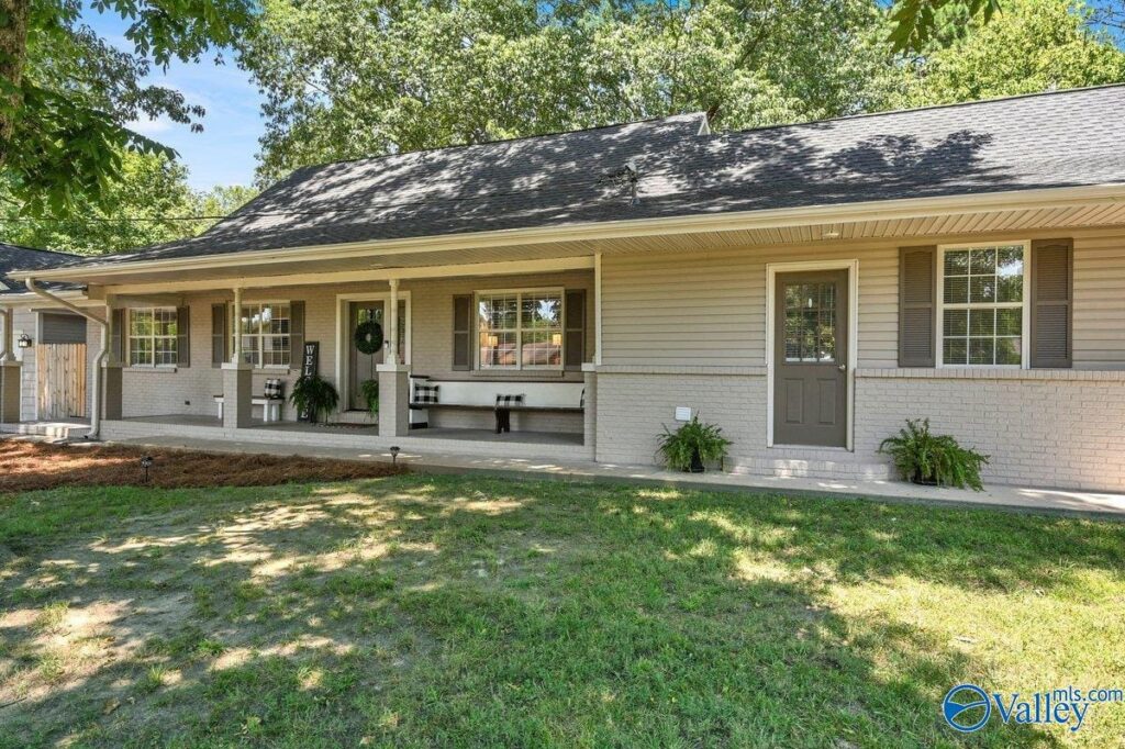 9 must-see homes around Huntsville right now
