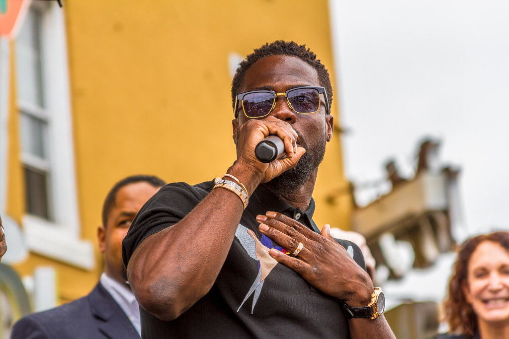 NEW: Kevin Hart announces live performance at Orion Amphitheater