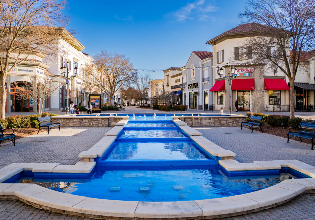 VOTE NOW: Bridge Street nominated for USA Today’s 10 Best Shopping Centers