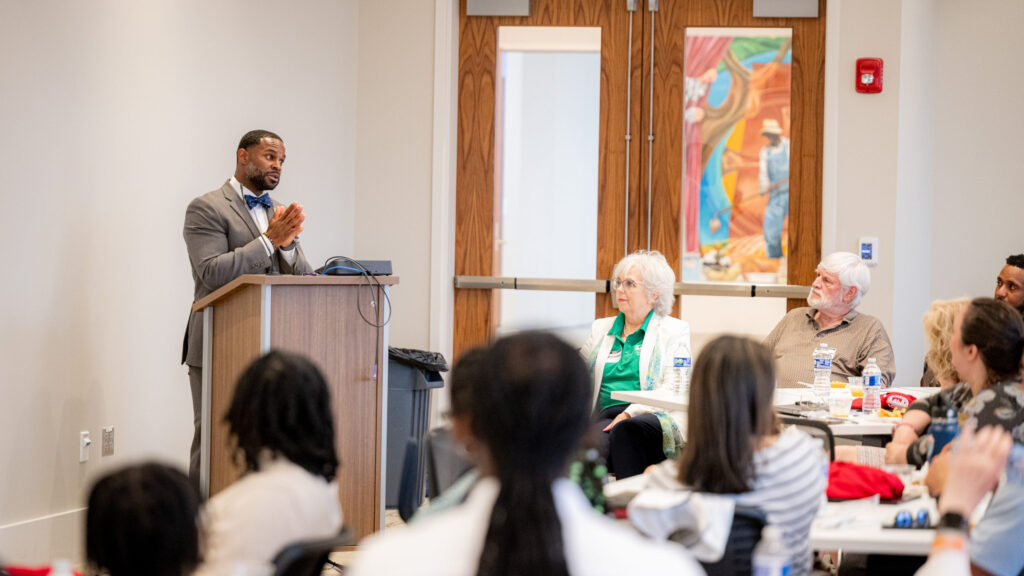 Huntsville’s Civic Engagement Academy accepting new applications Huntsville’s Civic Engagement Academy accepting new applications