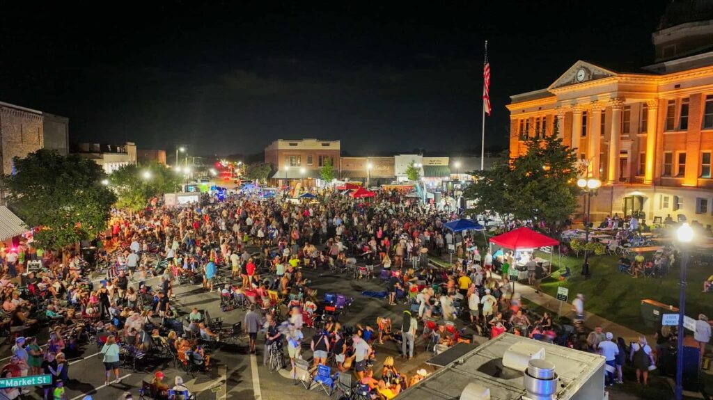 Athens Main Street sets new crowd record for Fridays After Five
