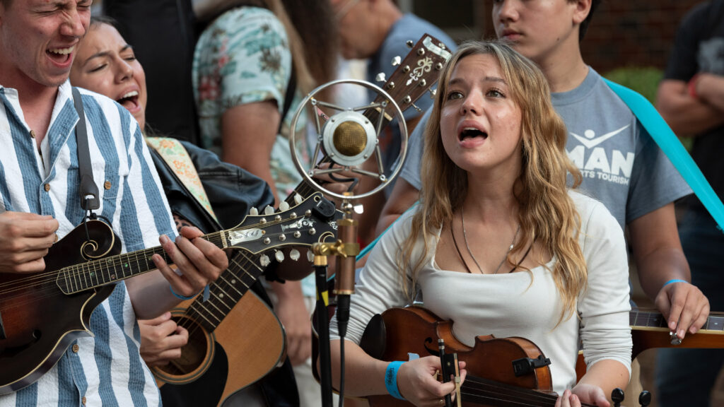 Get ready for the best fiddlers festival in the Tennessee Valley this October