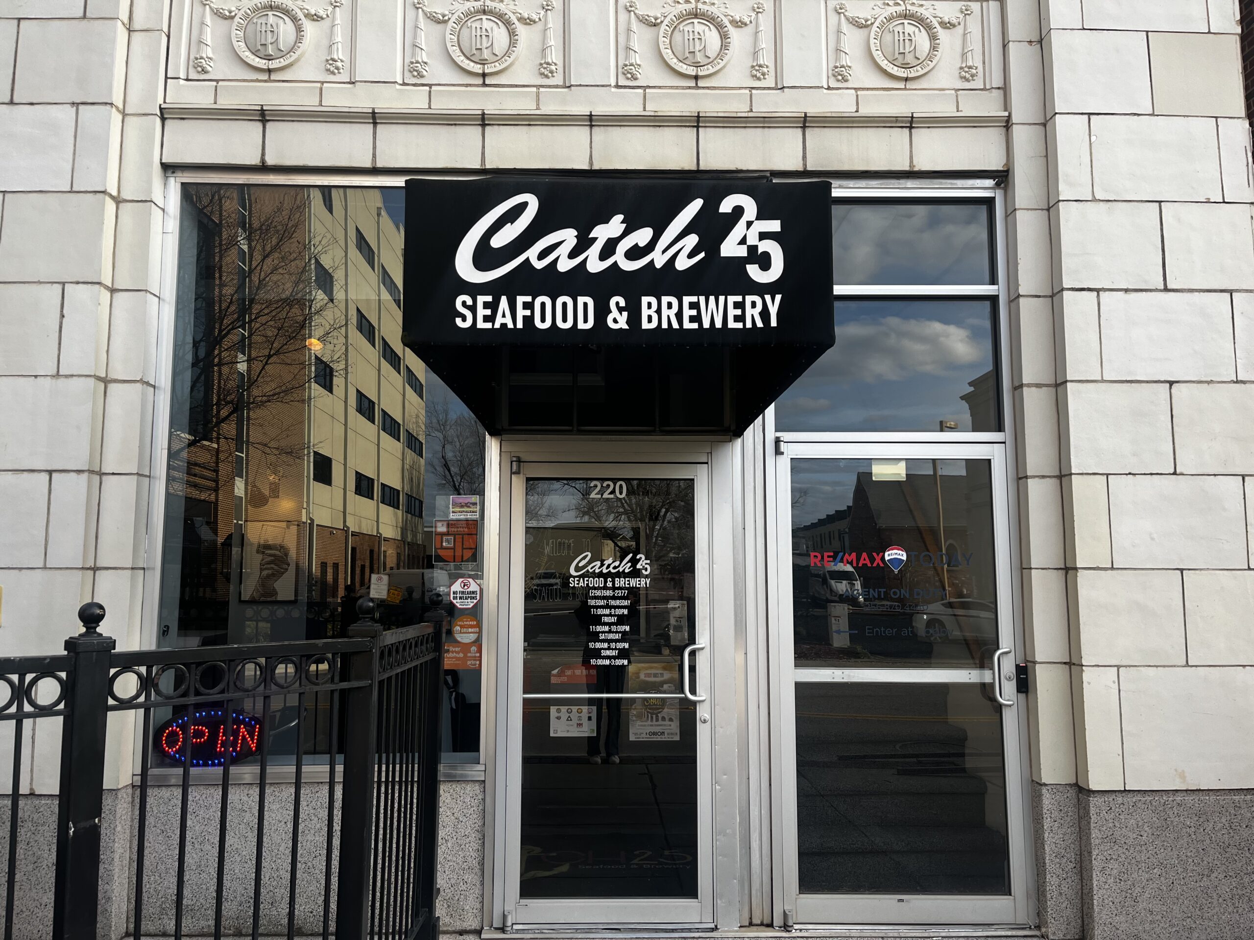 Downtown seafood spot Catch 25 announces closure