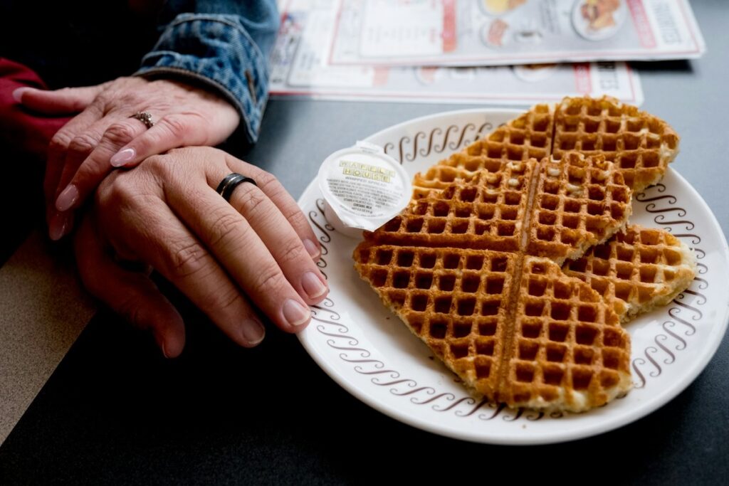 2 Huntsville Waffle House locations are taking reservations for Valentine’s Day: How to book