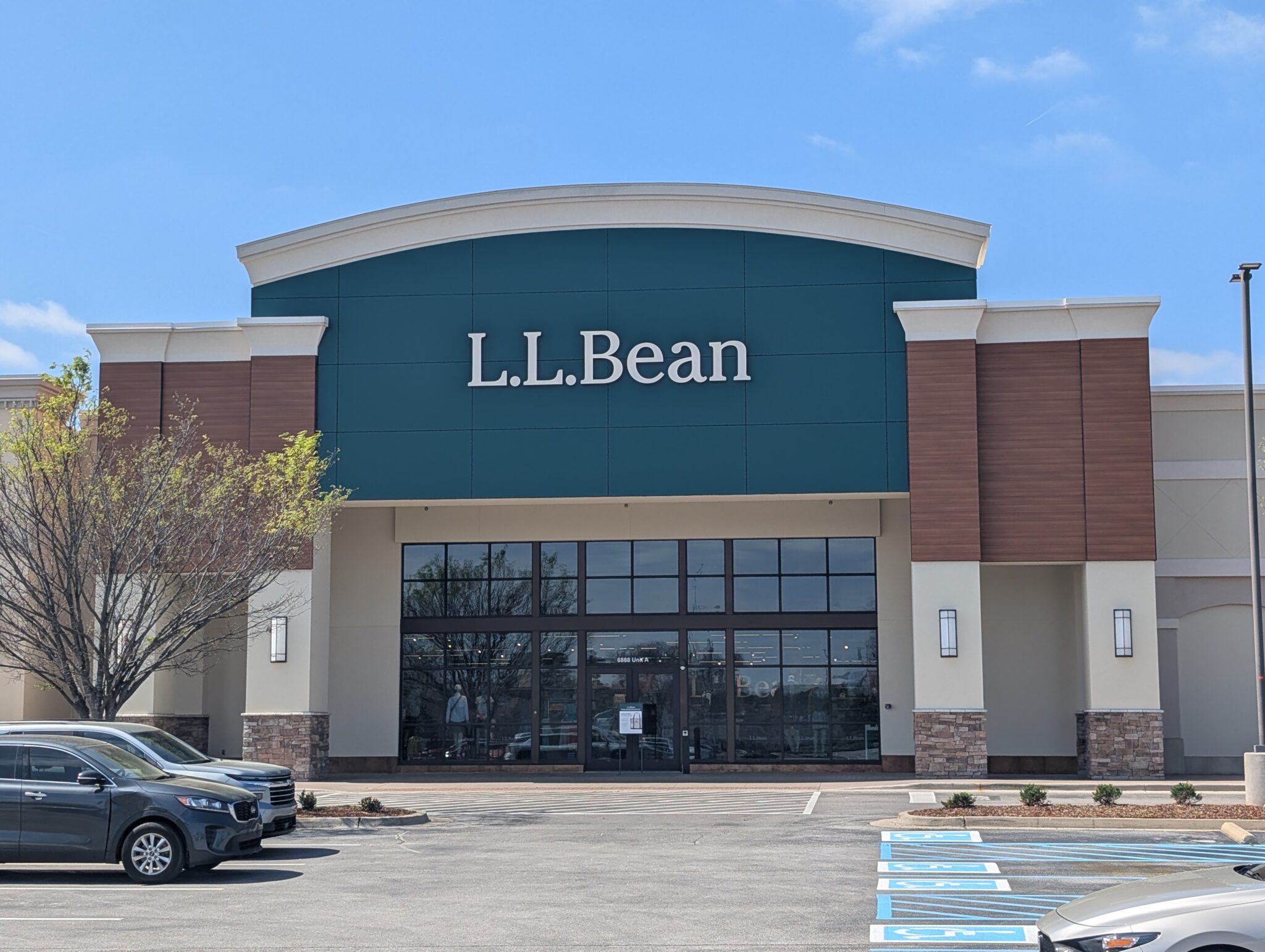 New L.L. Bean store in Huntsville to open April 3