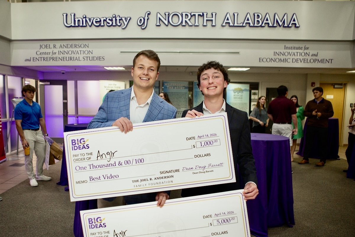 2 student entrepreneurs + a new fishing app = K in prizes