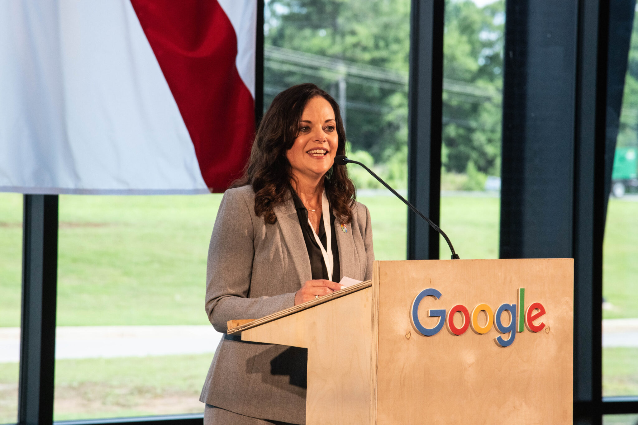 [NEW] Google announces $1.5B investment to Jackson County data center