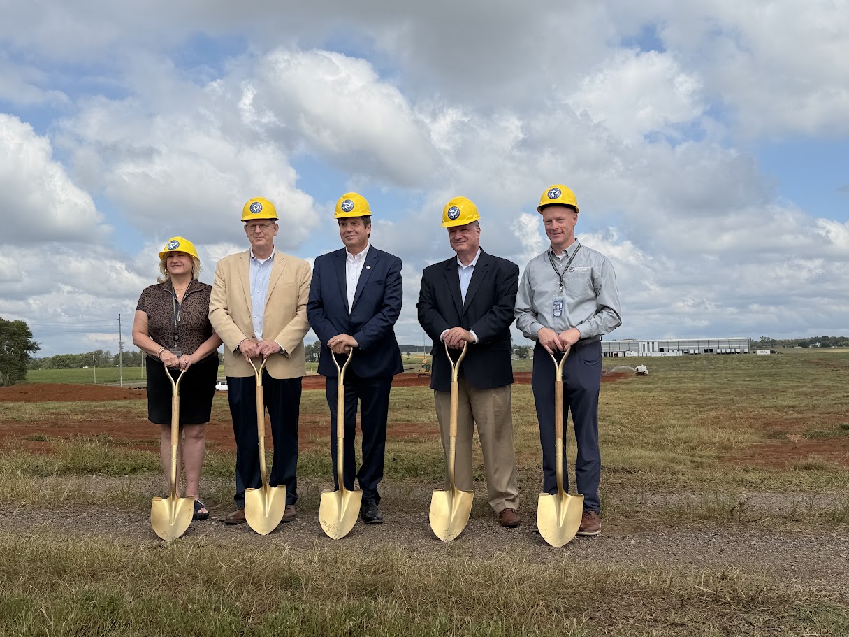 Huntsville airport moves forward with new West Aviation development Huntsville airport moves forward with new West Aviation development
