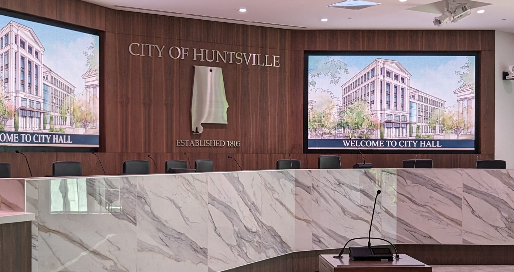 Huntsville City Council stays intact after runoff win by Jennie Robinson