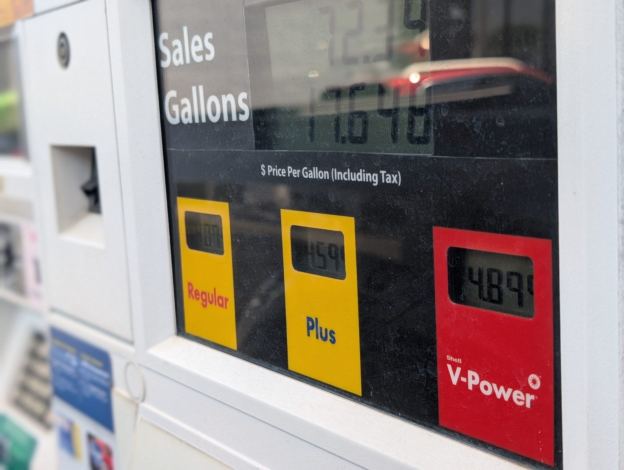 Huntsville gas prices now average close to  per gallon